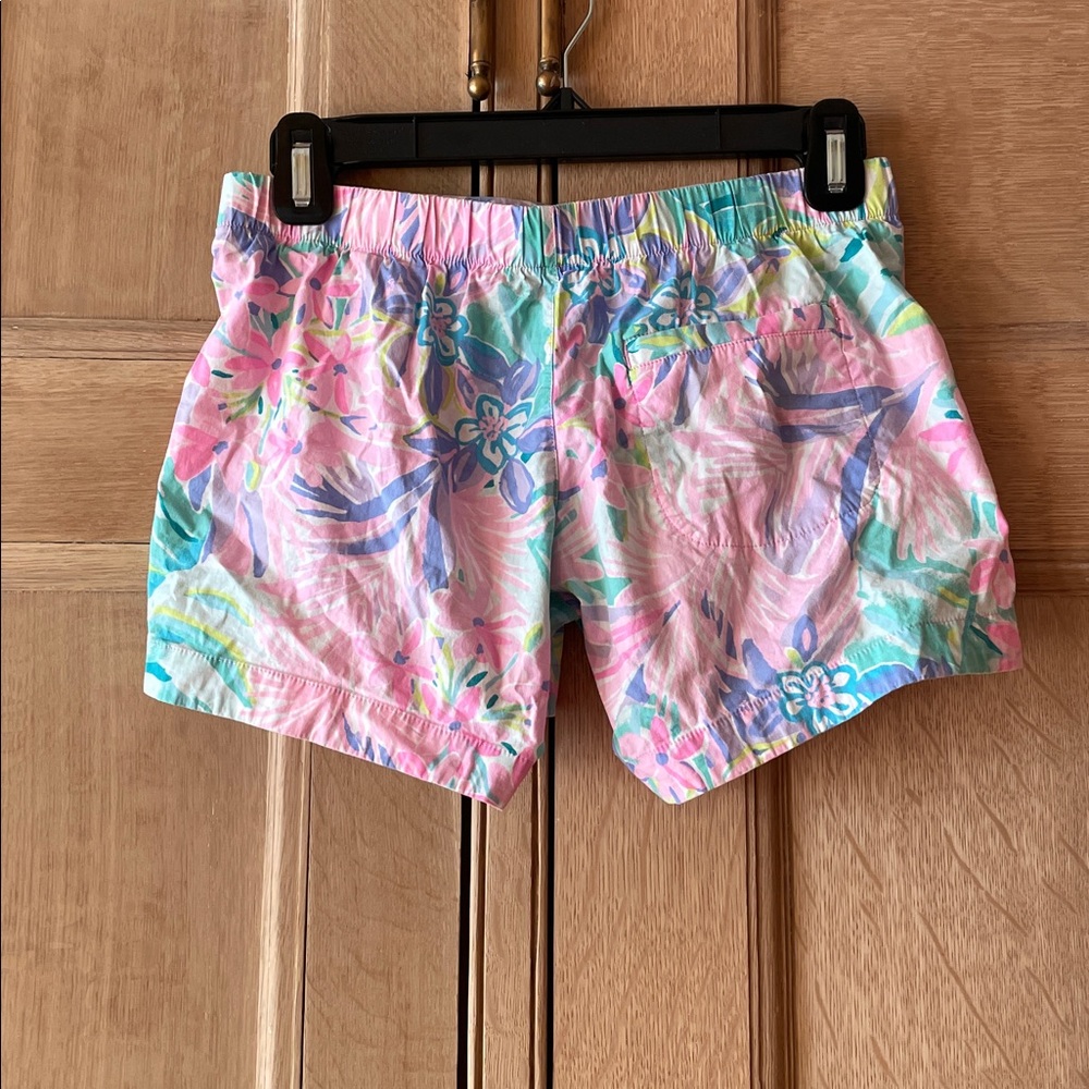 Adorable Lilly Pullitzer shorts, Size XXS - Picture 2 of 5